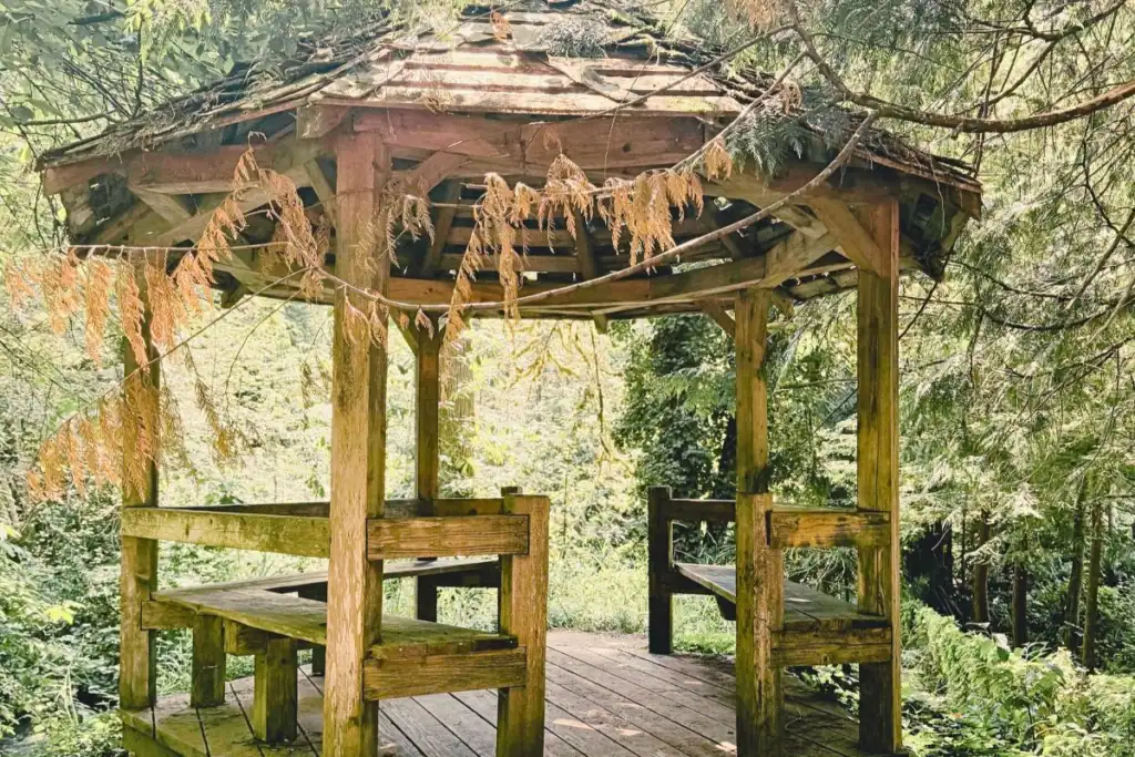 Old gazebo near the spring pools at Green River Gorge Resort Weathered wooden gazebo surrounded by forest near the spring pools at Green River Gorge Resort